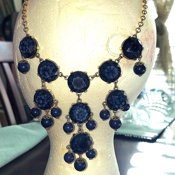 Avon Bubble Necklace Statement Necklace Bib Necklace Navy Blue w/ drop earrings. - Picture 1 of 6